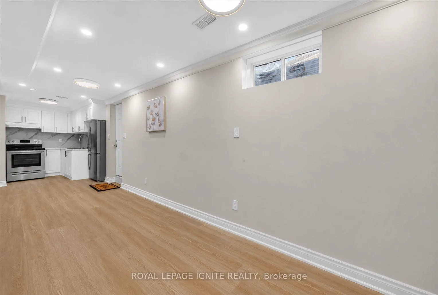 Photo 40 of Unit 6, 1741 Fairport Road, Pickering, Dunbarton — HOMEH