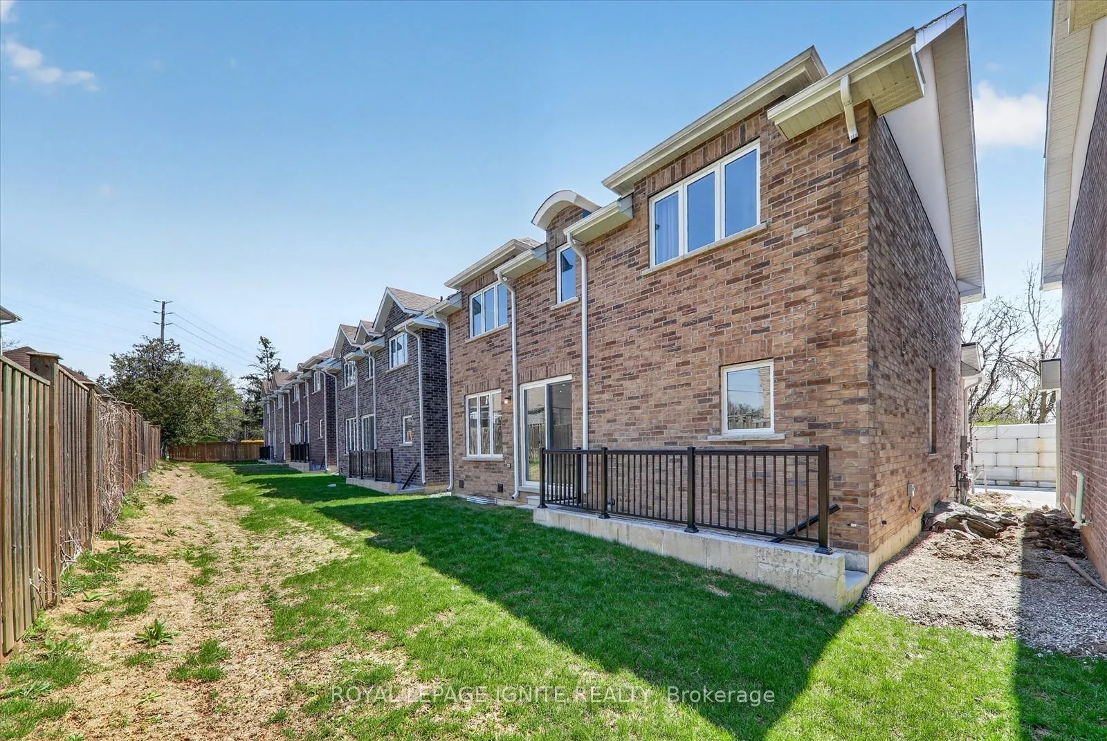 Photo 45 of Unit 6, 1741 Fairport Road, Pickering, Dunbarton — HOMEH