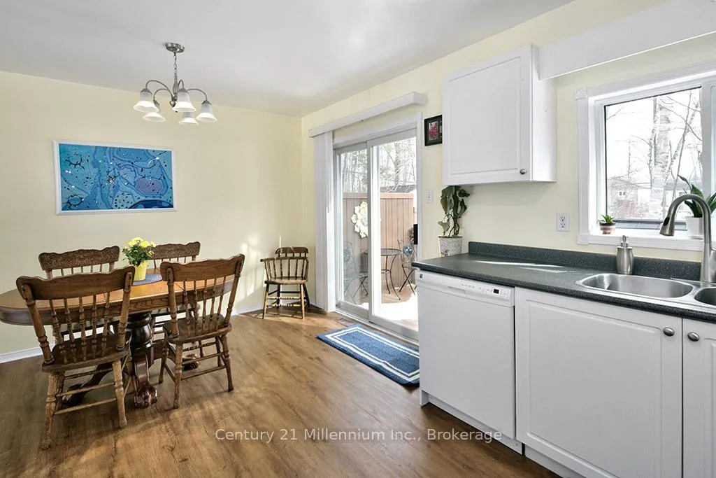 Photo 10 of 15 Brillinger Drive, Wasaga Beach — HOMEH