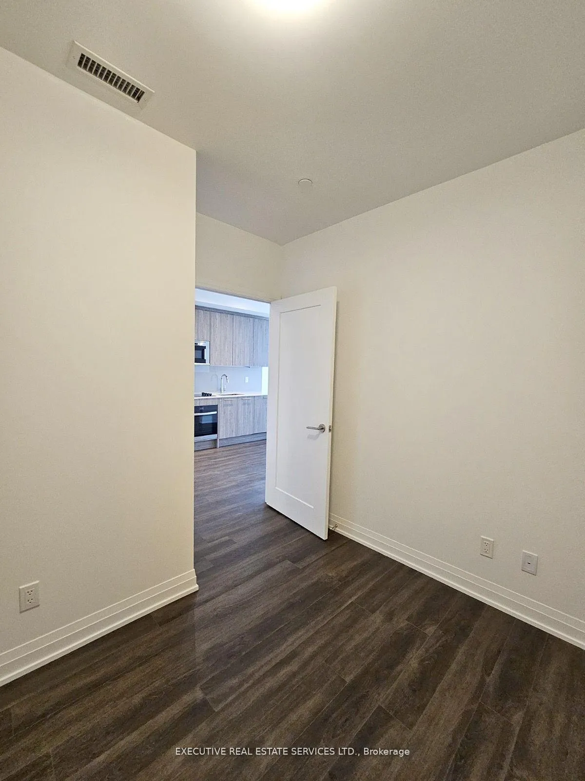 Photo 5 of Unit 302, 286 Main Street, Toronto, East End-Danforth — HOMEH