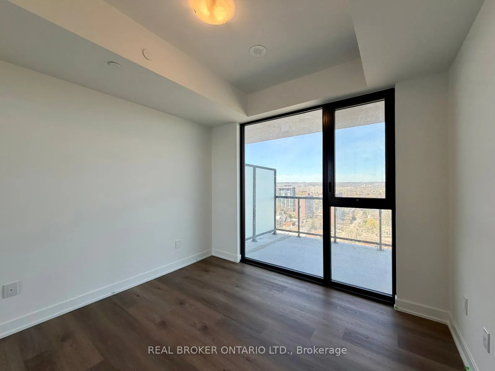 Photo 6 of 2075 Lakeshore Road, Burlington, Brant — HOMEH
