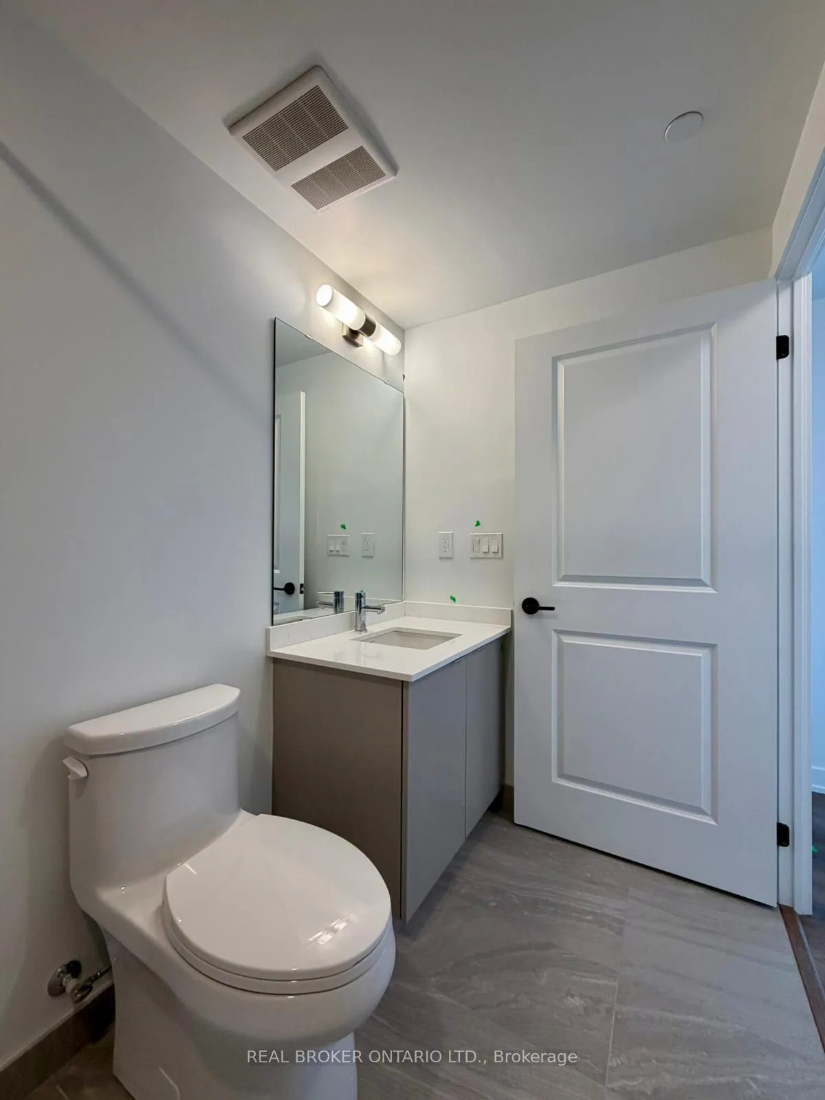 Photo 19 of 2075 Lakeshore Road, Burlington, Brant — HOMEH