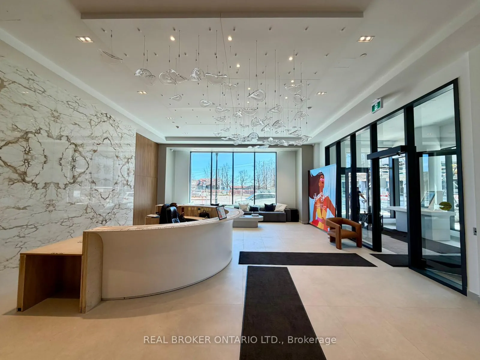 Photo 26 of 2075 Lakeshore Road, Burlington, Brant — HOMEH