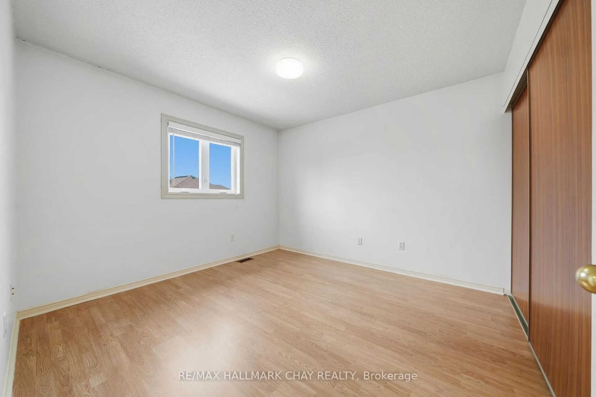 Photo 22 of 12 Dugdale Avenue, New Tecumseth, Beeton — HOMEH
