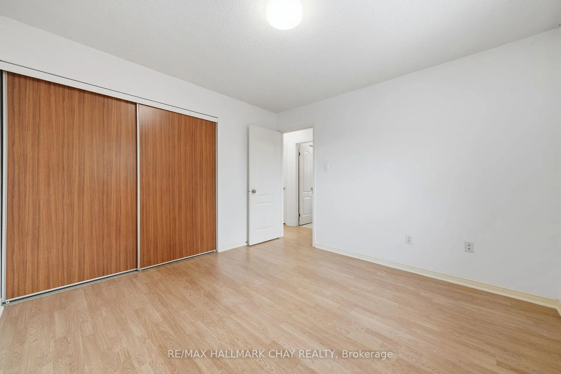 Photo 23 of 12 Dugdale Avenue, New Tecumseth, Beeton — HOMEH