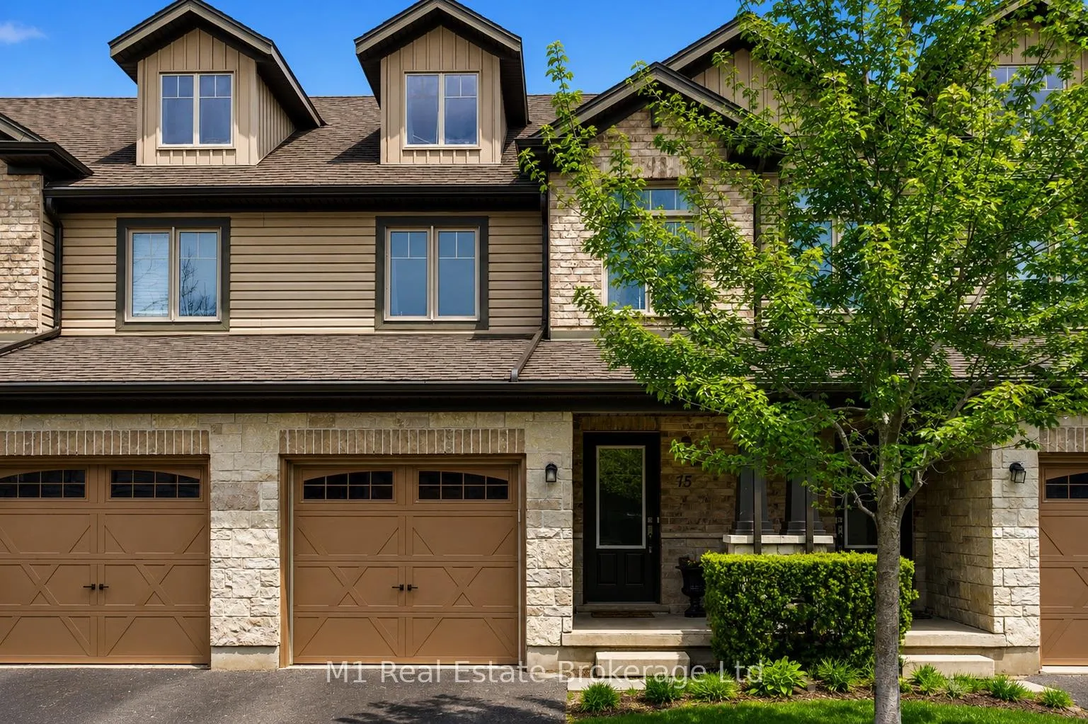 Photo 4 of 75 Arlington Crescent, Guelph, Pineridge/Westminster Woods — HOMEH