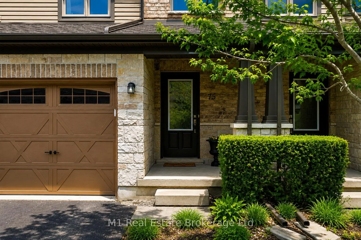 Photo 5 of 75 Arlington Crescent, Guelph, Pineridge/Westminster Woods — HOMEH