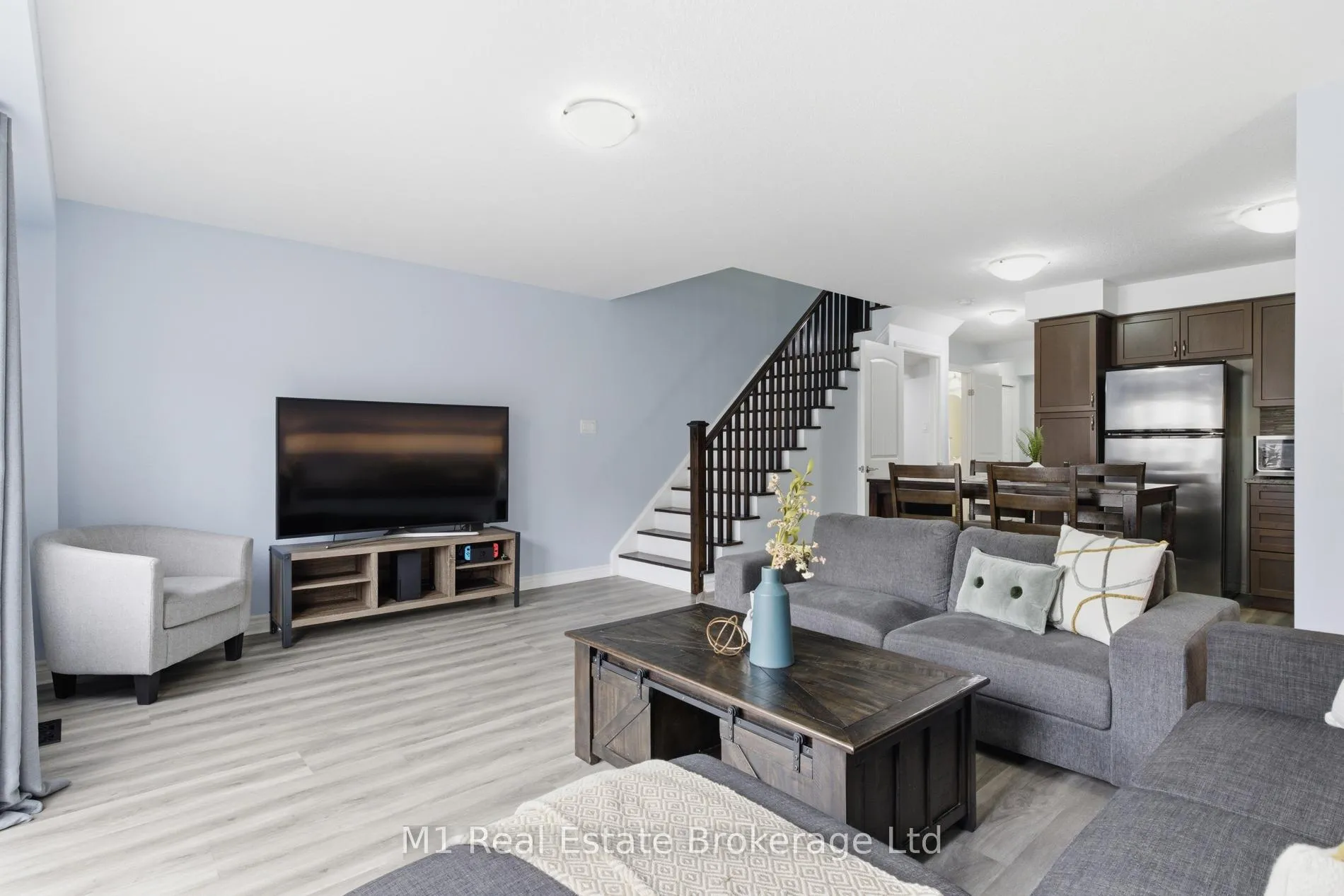 Photo 13 of 75 Arlington Crescent, Guelph, Pineridge/Westminster Woods — HOMEH