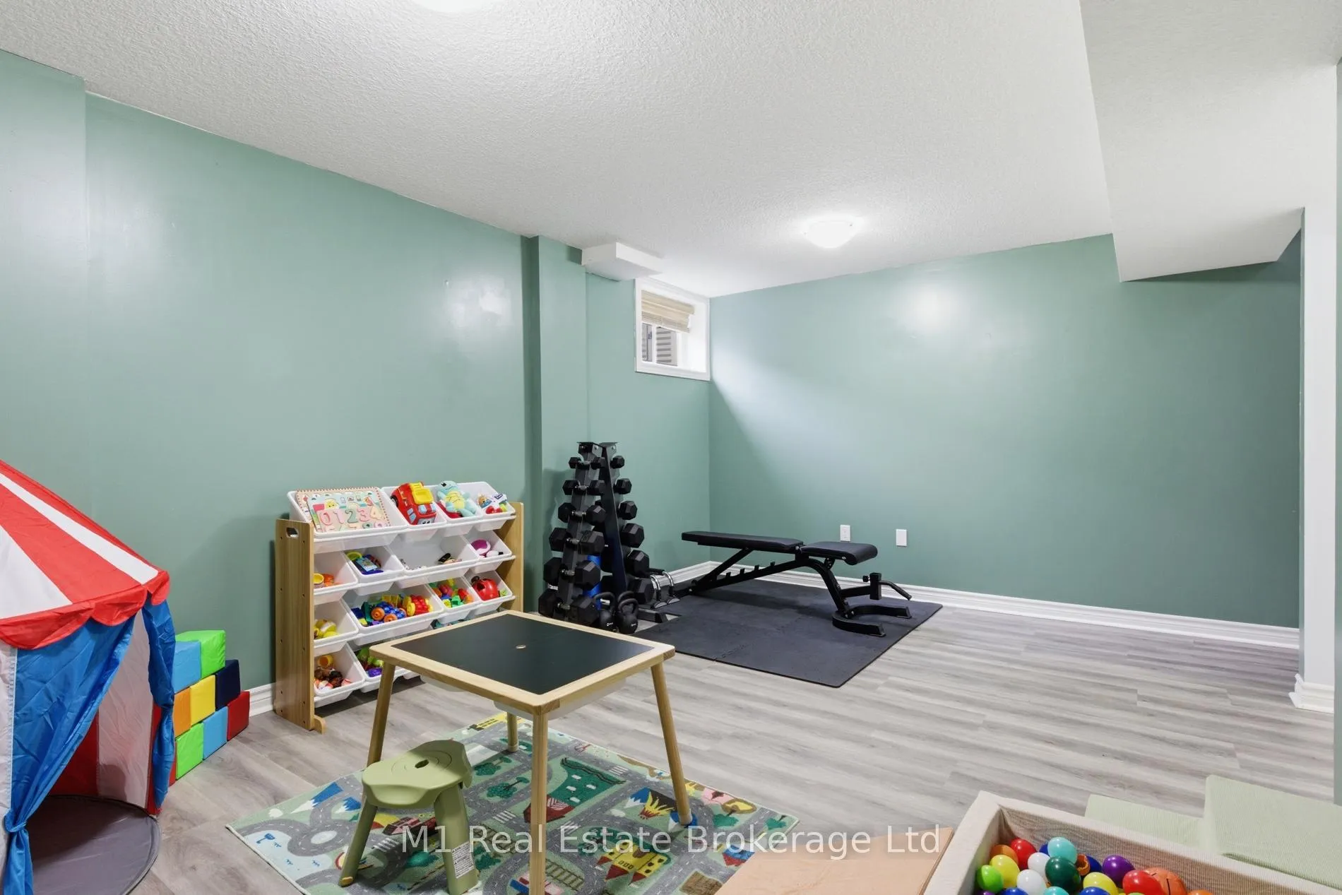 Photo 30 of 75 Arlington Crescent, Guelph, Pineridge/Westminster Woods — HOMEH