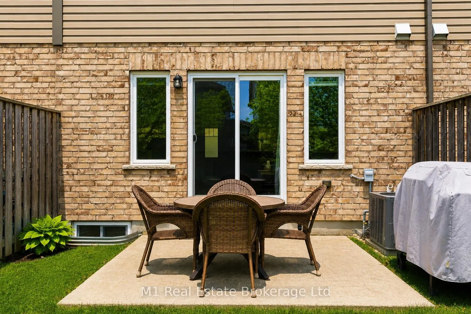 Photo 31 of 75 Arlington Crescent, Guelph, Pineridge/Westminster Woods — HOMEH