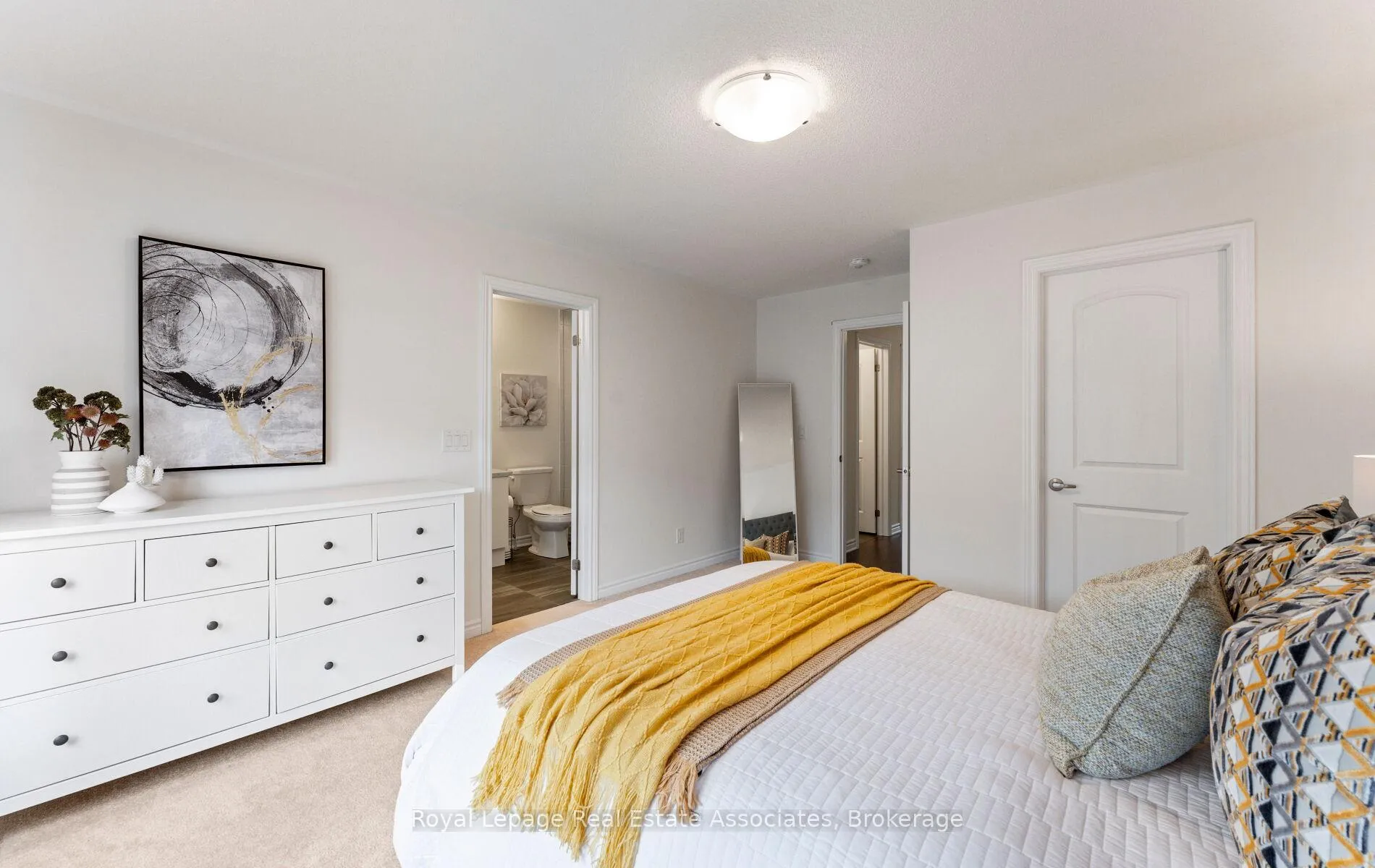 Photo 25 of 53 Sutcliffe Drive, Whitby, Rolling Acres — HOMEH