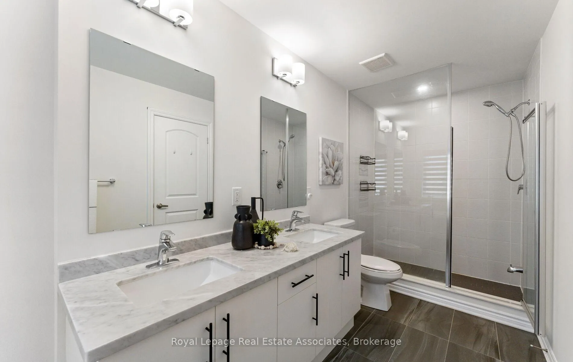 Photo 27 of 53 Sutcliffe Drive, Whitby, Rolling Acres — HOMEH