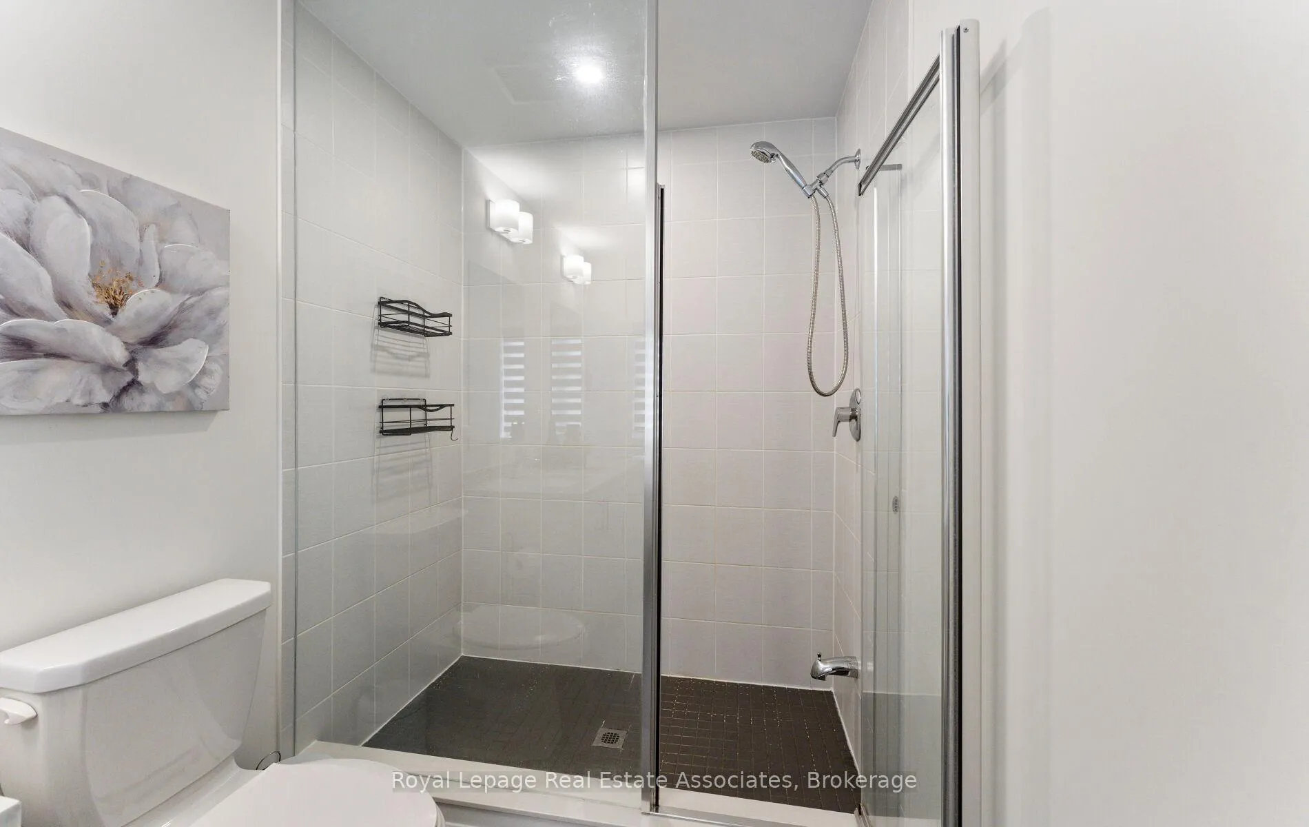 Photo 28 of 53 Sutcliffe Drive, Whitby, Rolling Acres — HOMEH