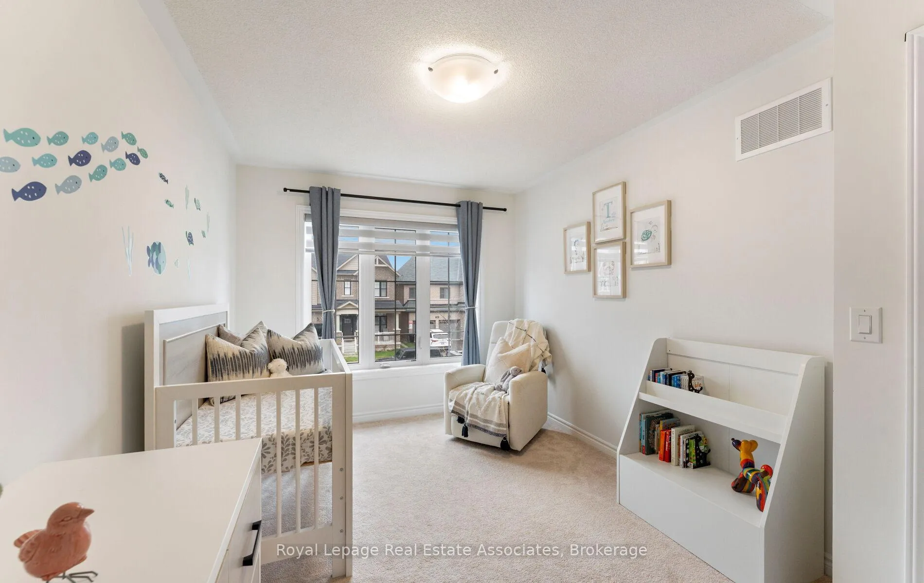 Photo 32 of 53 Sutcliffe Drive, Whitby, Rolling Acres — HOMEH