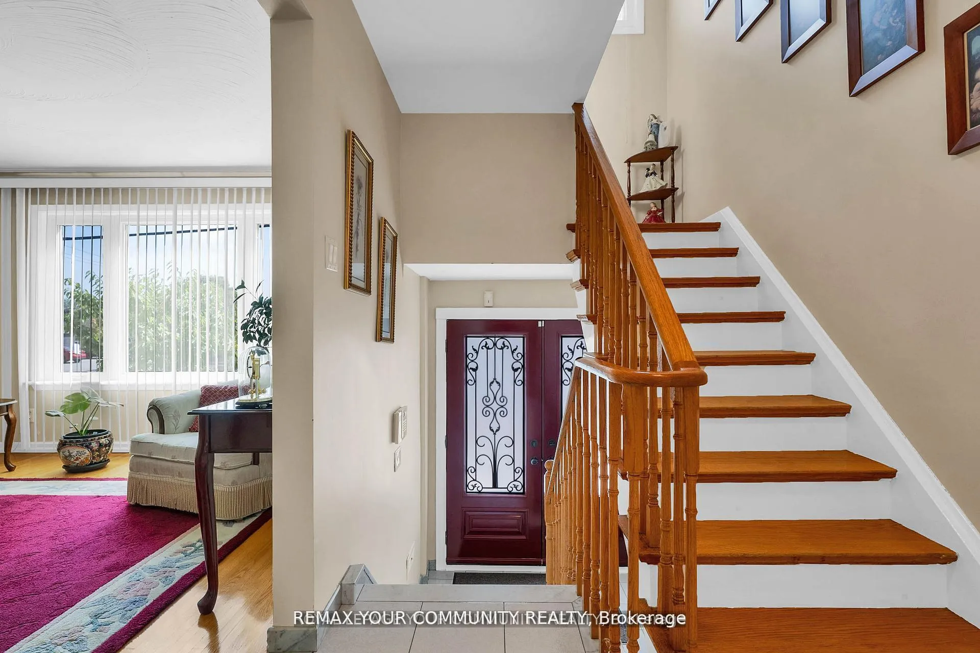Photo 2 of 119 Dalrymple Drive, Toronto, Rockcliffe-Smythe — HOMEH