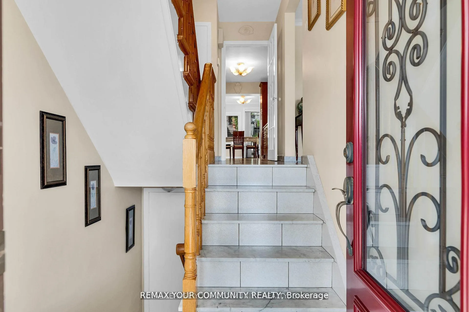 Photo 3 of 119 Dalrymple Drive, Toronto, Rockcliffe-Smythe — HOMEH