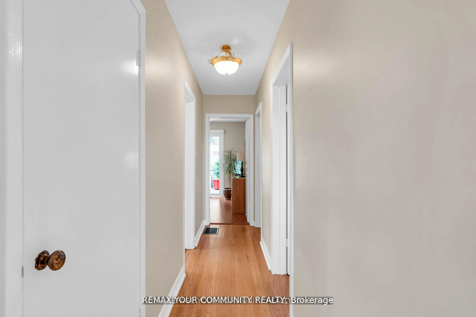 Photo 14 of 119 Dalrymple Drive, Toronto, Rockcliffe-Smythe — HOMEH