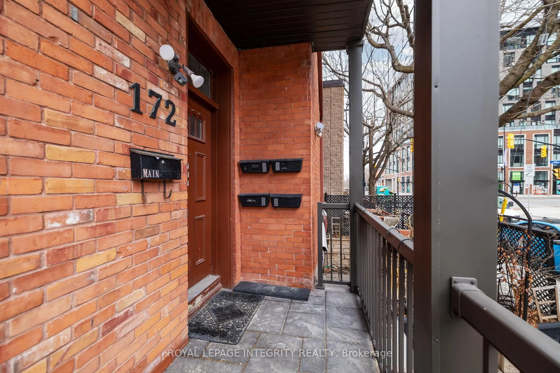 Photo 3 of Unit 2, 172 Cobourg Street, Ottawa, Sandy Hill — HOMEH