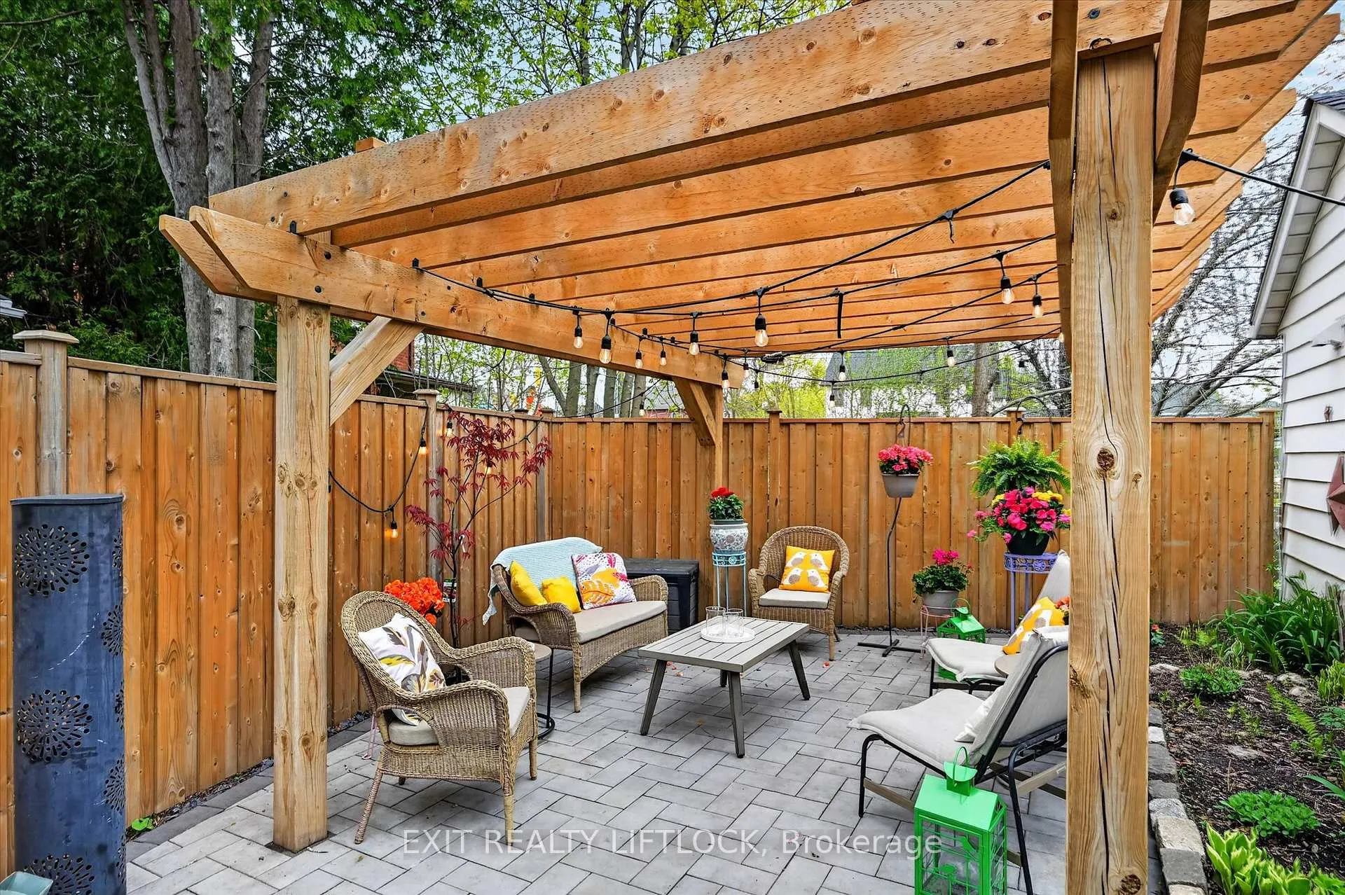 Photo 1 of 509 Gilchrist Street, Peterborough, Town Ward 3 — HOMEH