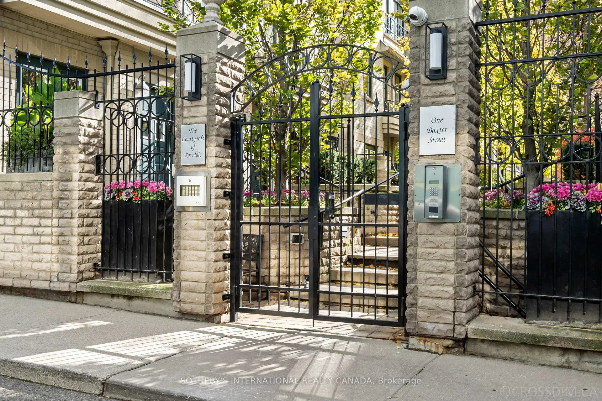 Photo 2 of Unit 2, 1 Baxter Street, Toronto, Rosedale-Moore Park — HOMEH