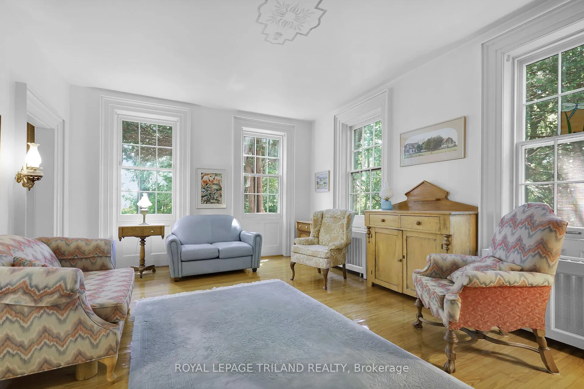Photo 7 of 249 Halls Mill Road, London, South B — HOMEH