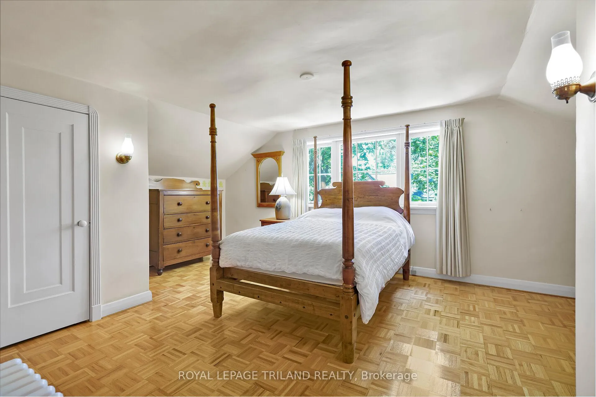 Photo 20 of 249 Halls Mill Road, London, South B — HOMEH