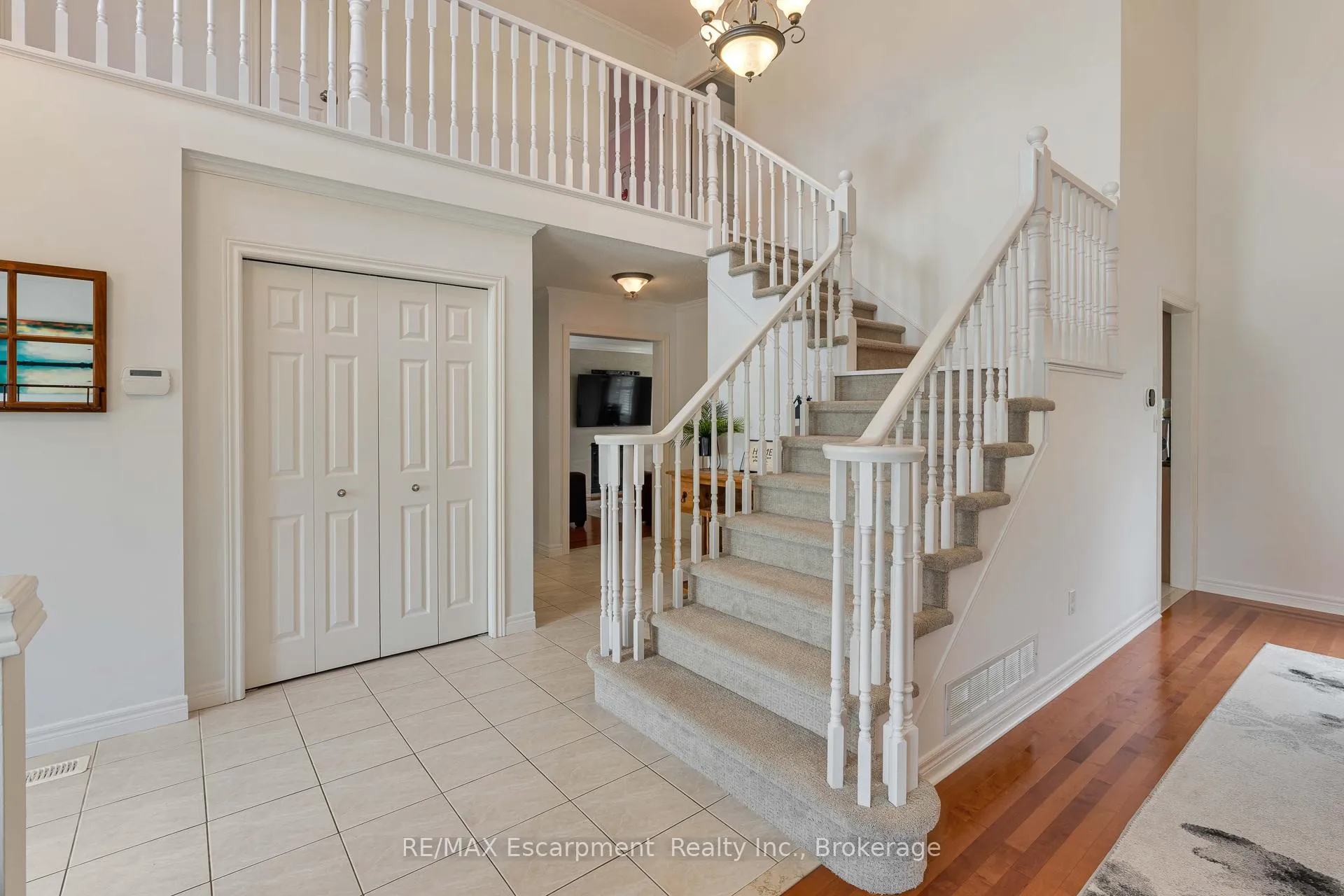 Photo 6 of 98 Glenhollow Drive, Hamilton, Stoney Creek — HOMEH