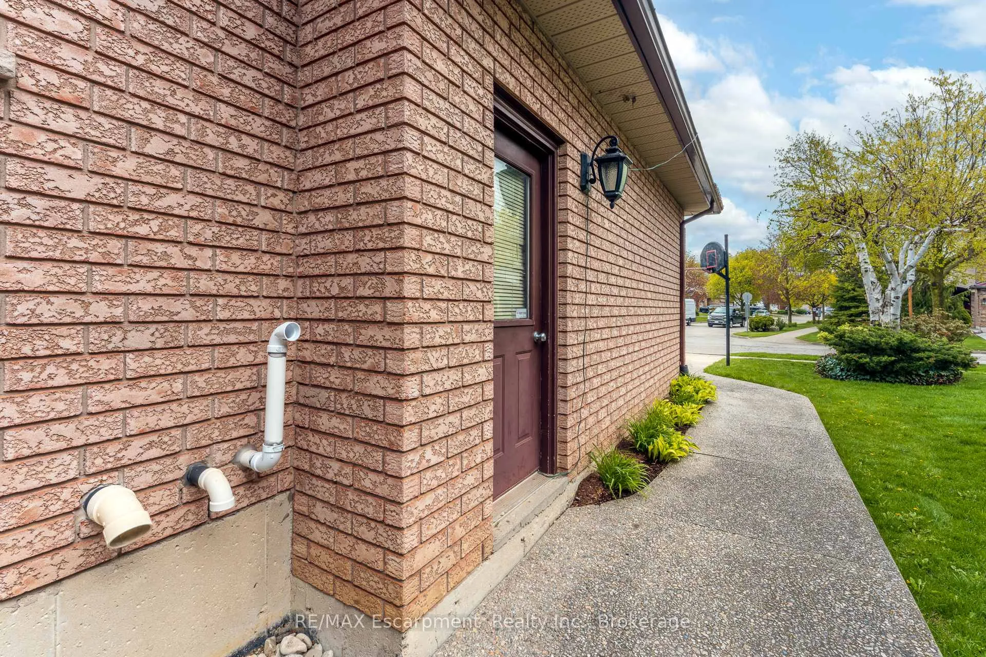Photo 41 of 98 Glenhollow Drive, Hamilton, Stoney Creek — HOMEH