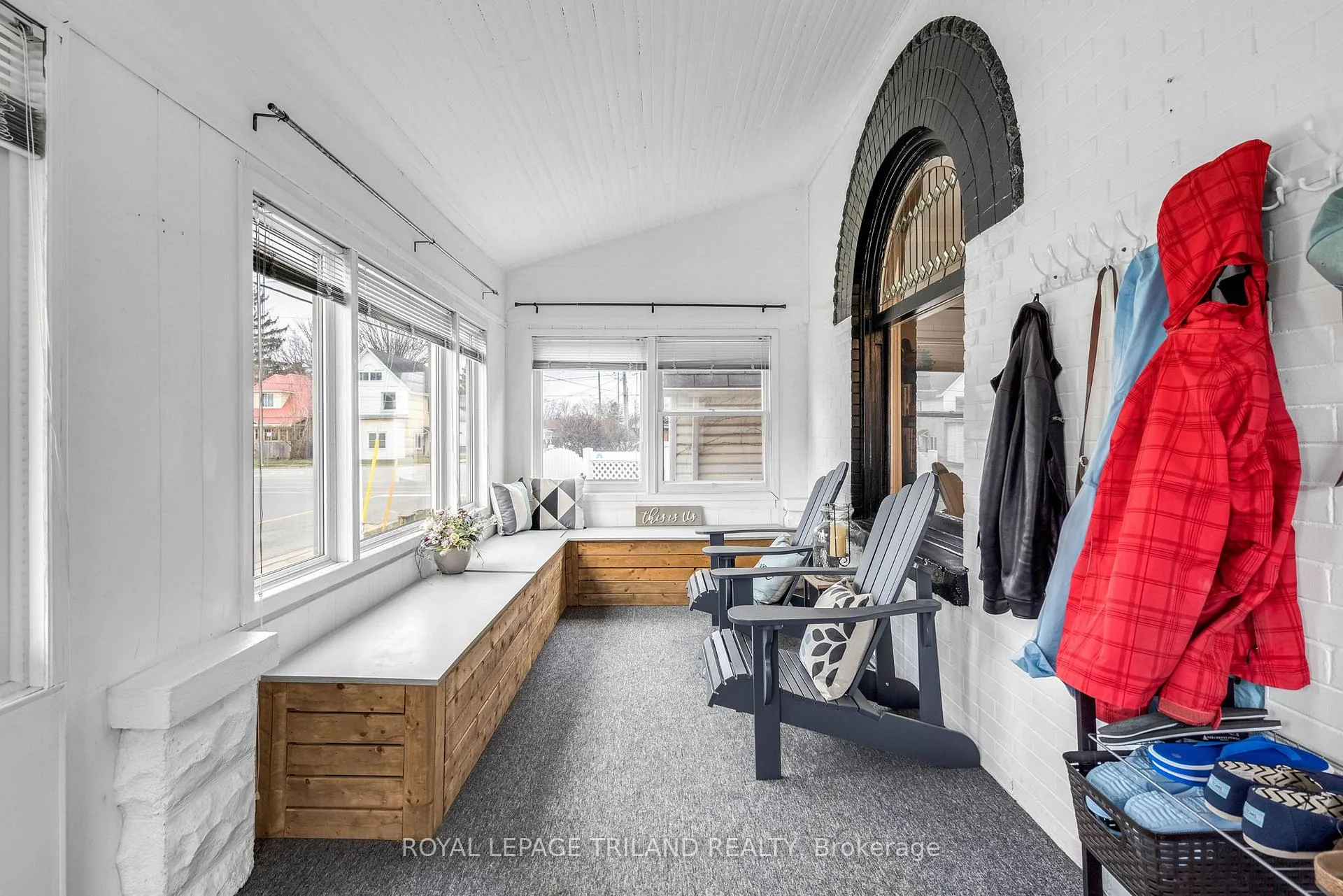 Photo 4 of 75 Chester Street, St. Thomas — HOMEH