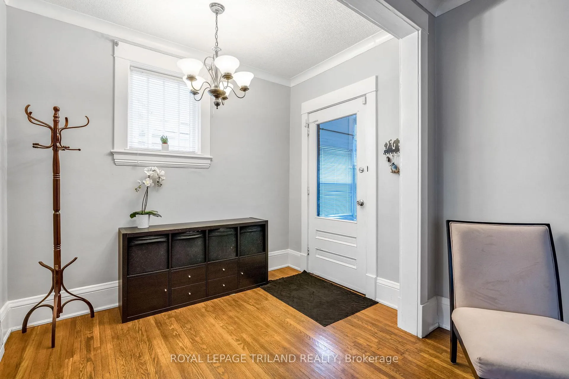 Photo 8 of 75 Chester Street, St. Thomas — HOMEH