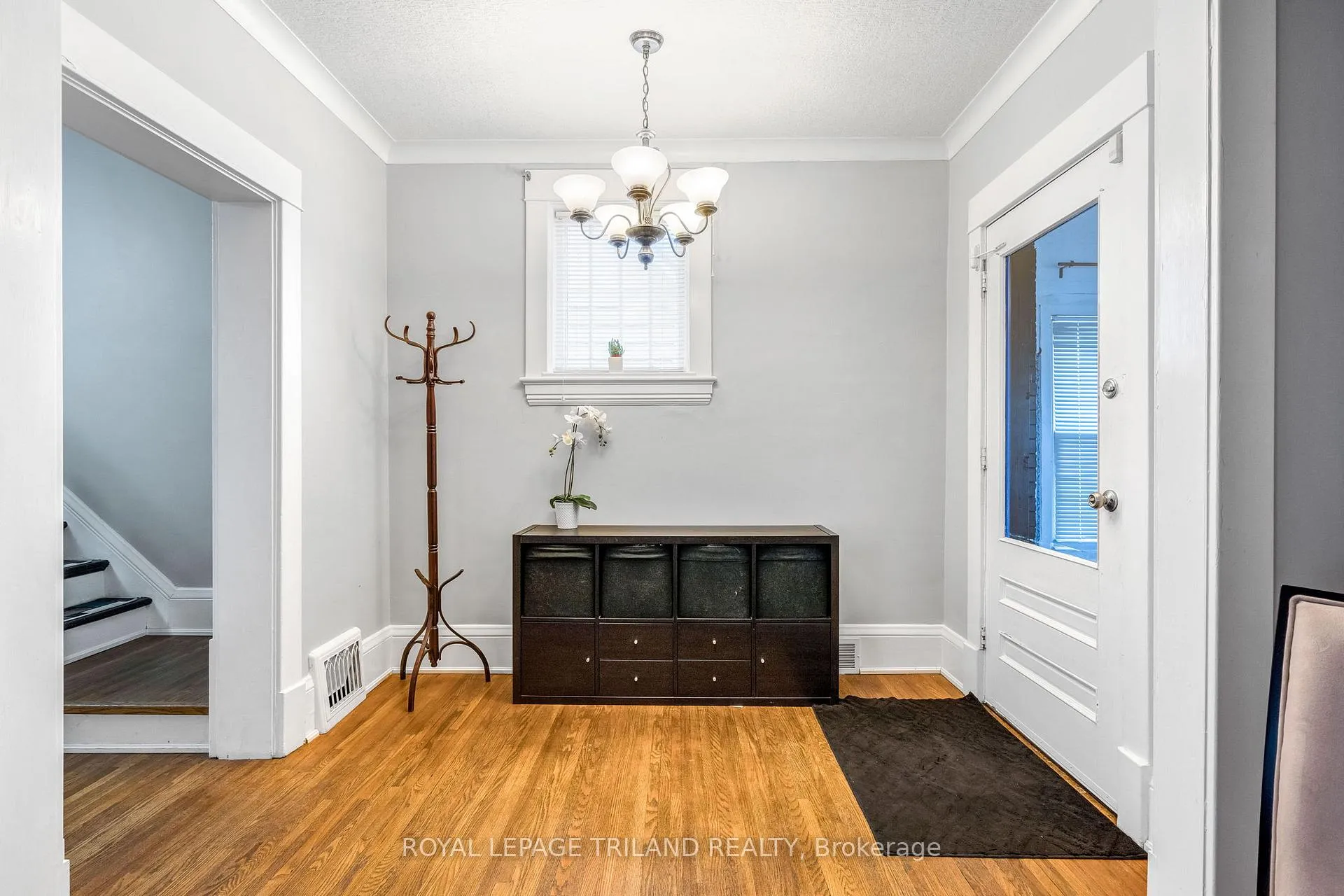 Photo 9 of 75 Chester Street, St. Thomas — HOMEH
