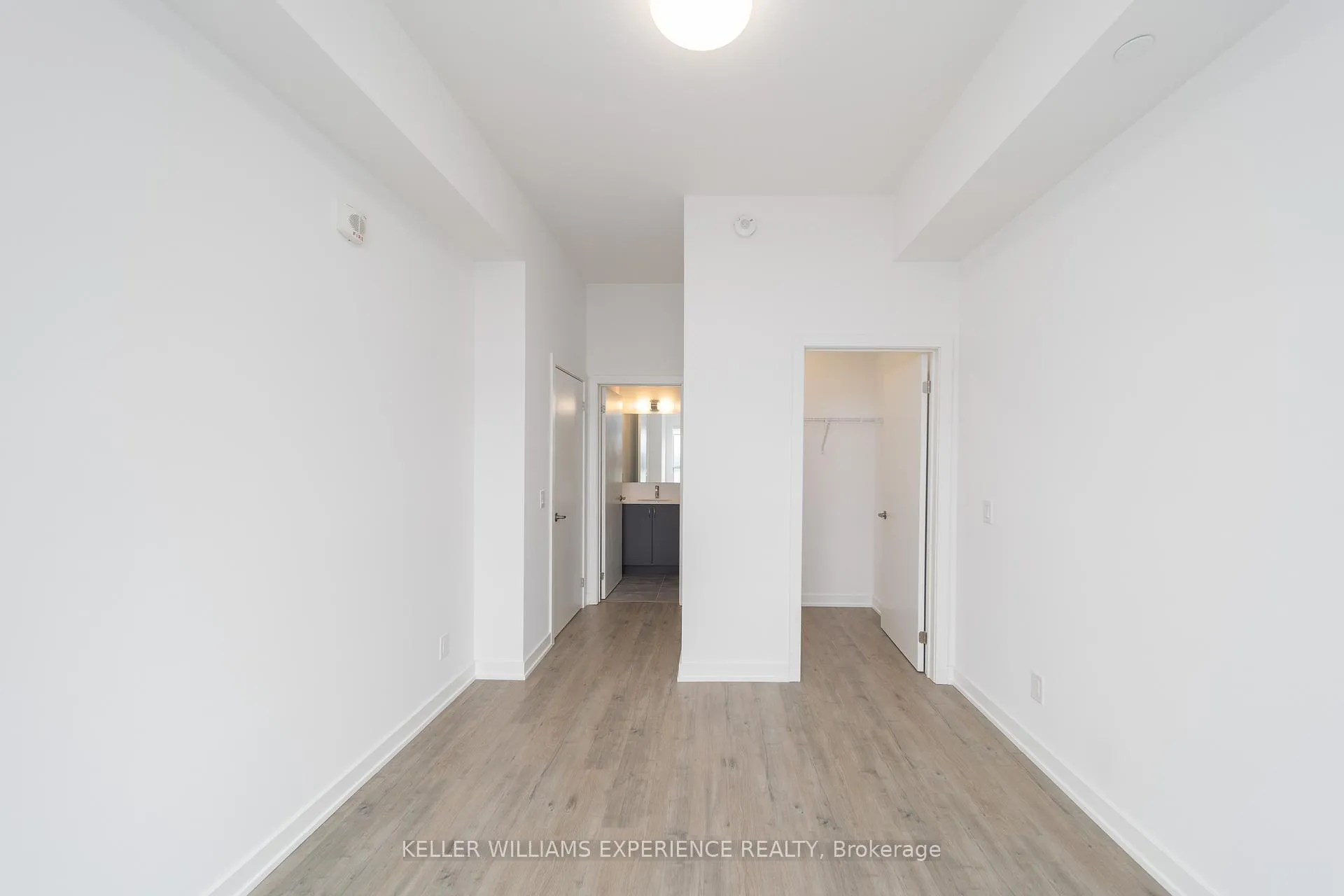 Photo 14 of Unit 1106, 56 Lakeside Terrace, Barrie, Little Lake — HOMEH