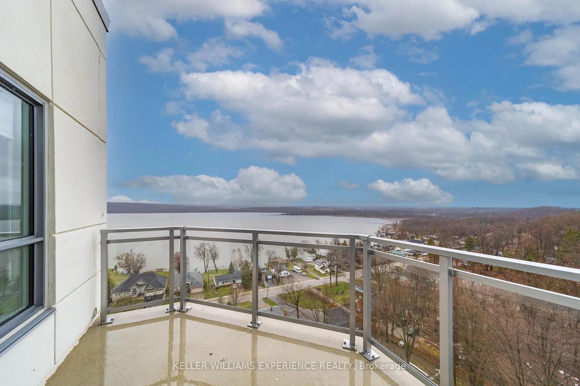 Photo 16 of Unit 1106, 56 Lakeside Terrace, Barrie, Little Lake — HOMEH