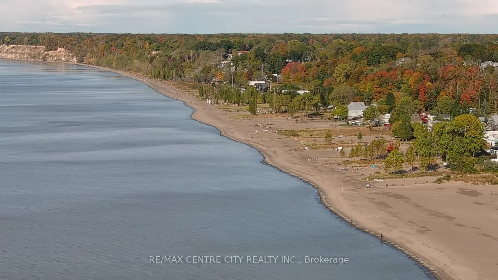 Photo 15 of 393 Stanley Park Drive, Central Elgin, Port Stanley — HOMEH