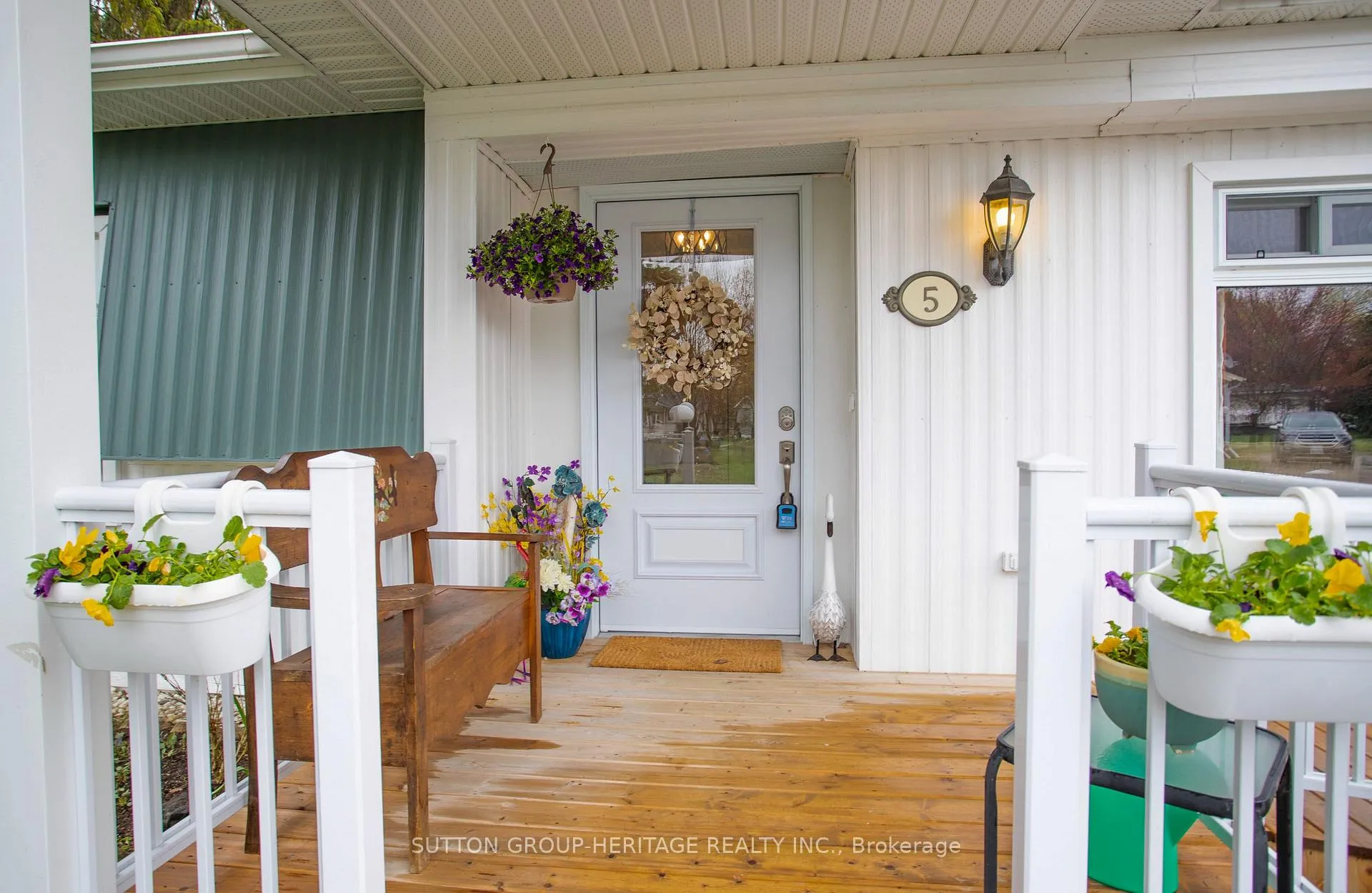 Photo 3 of 5 Willow Landing, Innisfil, Rural Innisfil — HOMEH