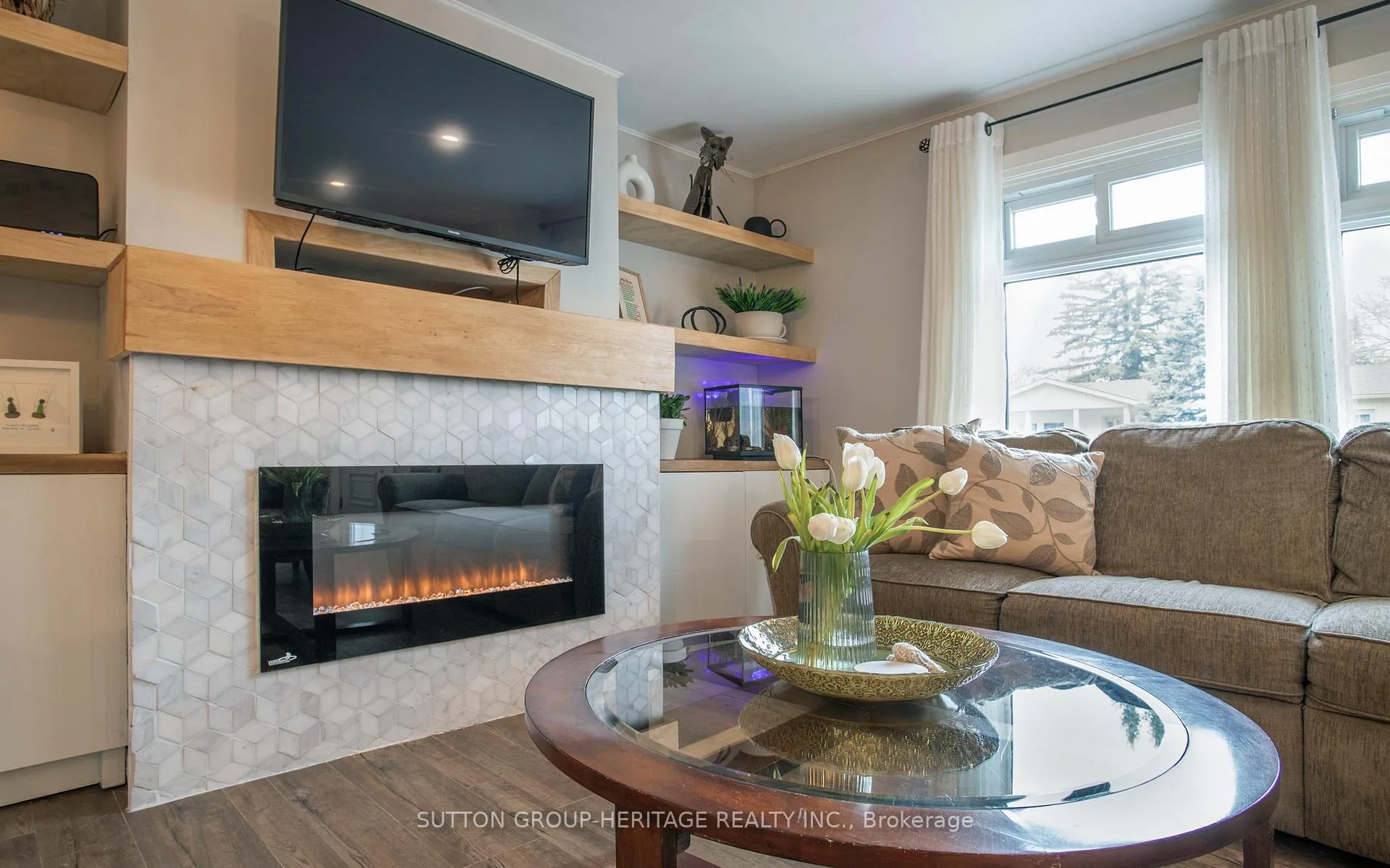 Photo 8 of 5 Willow Landing, Innisfil, Rural Innisfil — HOMEH