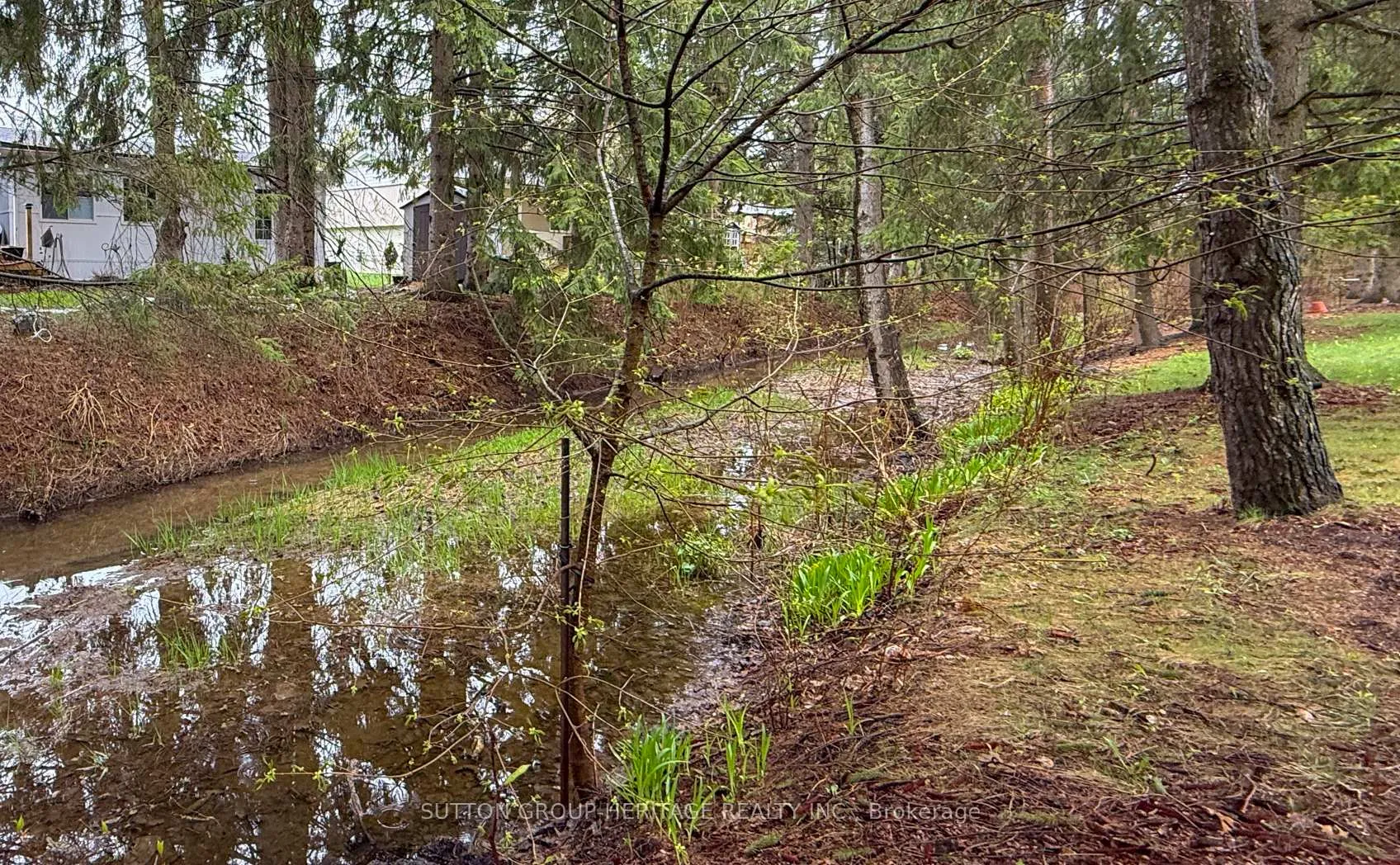Photo 39 of 5 Willow Landing, Innisfil, Rural Innisfil — HOMEH