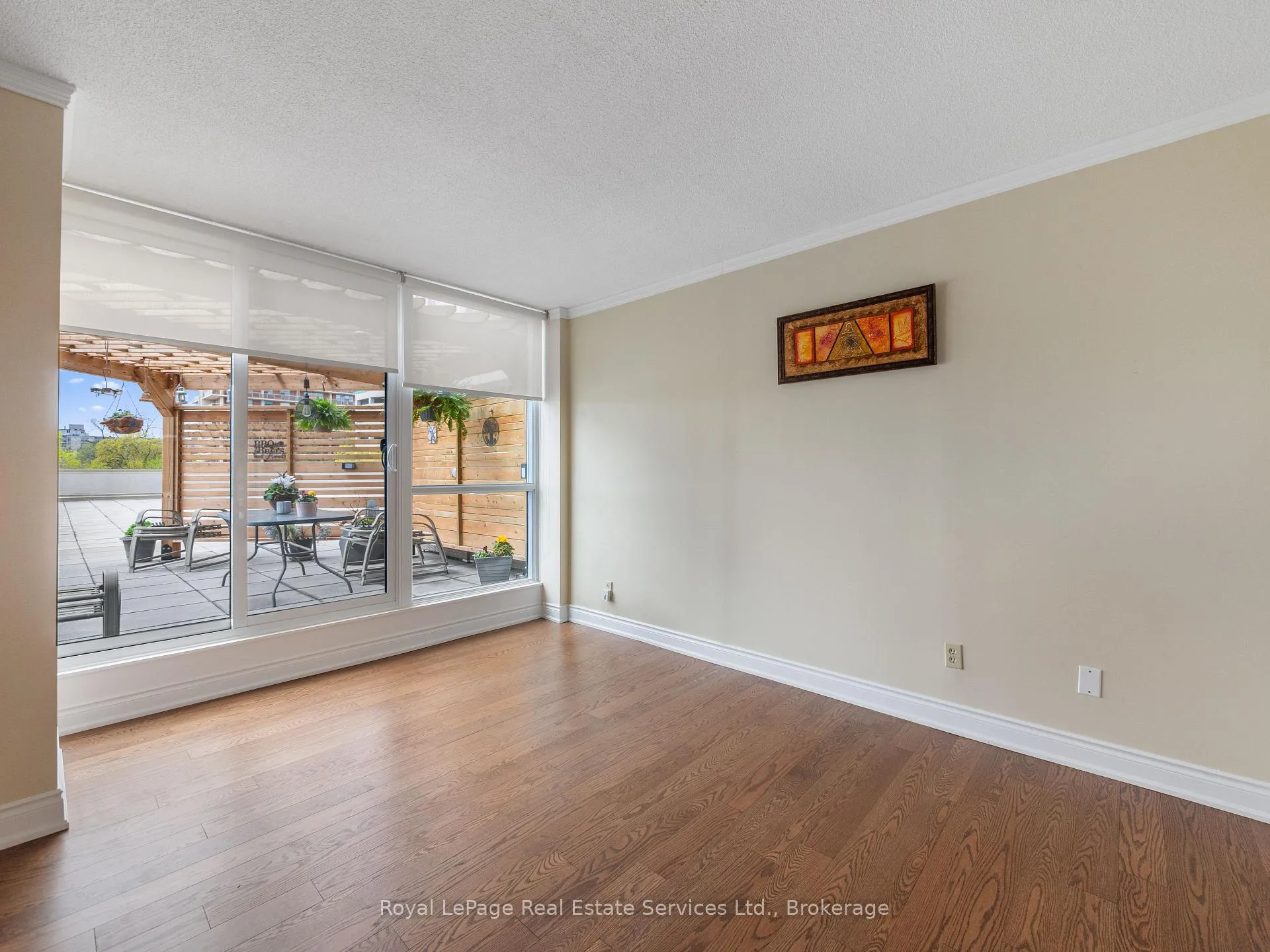 Photo 24 of Unit 310, 415 Locust Street, Burlington, Brant — HOMEH