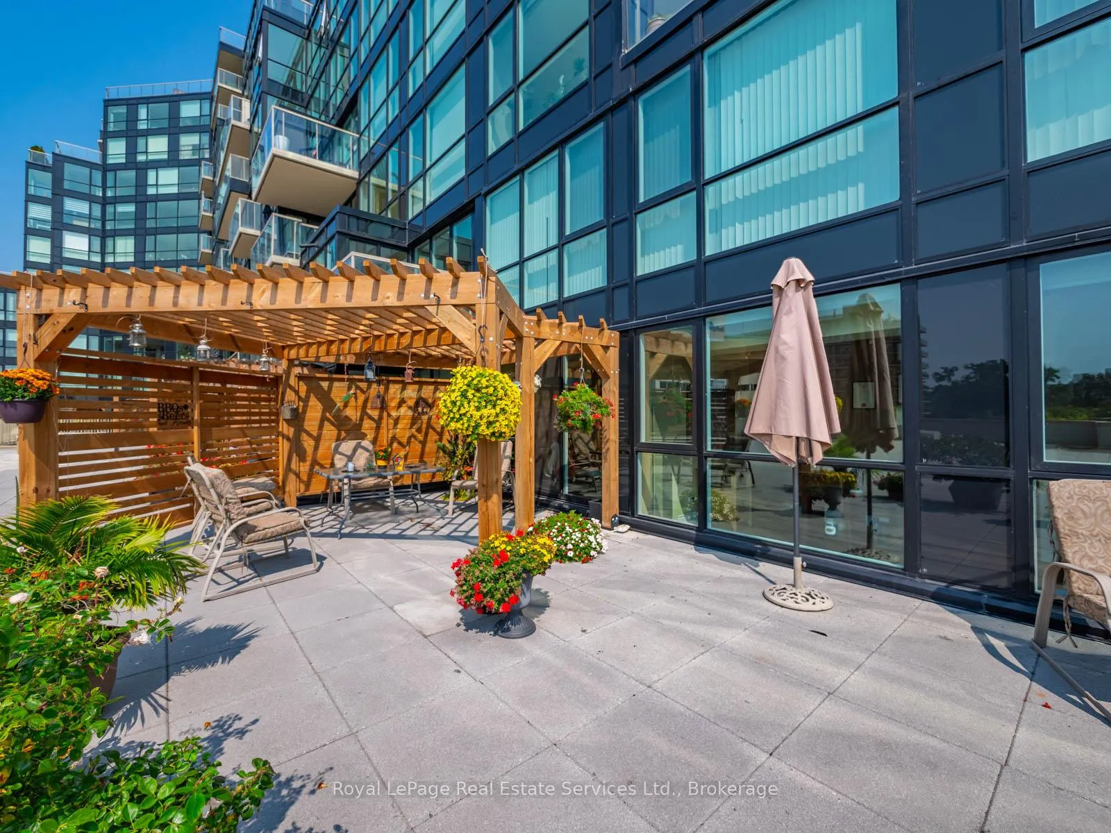 Photo 27 of Unit 310, 415 Locust Street, Burlington, Brant — HOMEH
