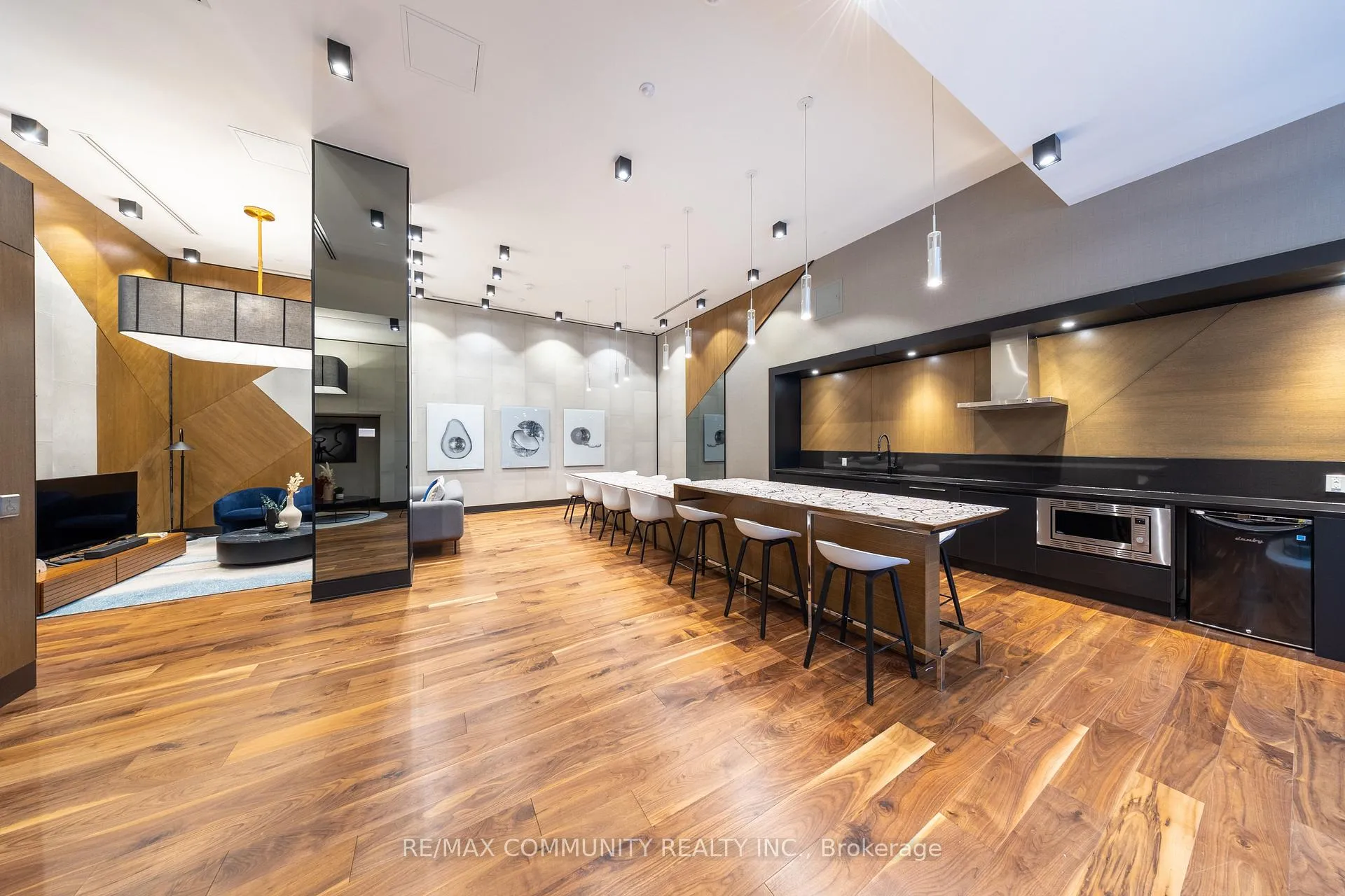 Photo 17 of Unit 1427, 8119 Birchmount Road, Markham, Unionville — HOMEH