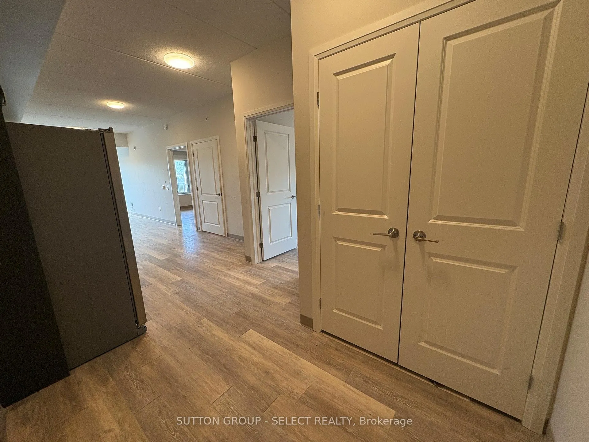 Photo 5 of Unit 607, 99 Pond Mills Road, London, South J — HOMEH