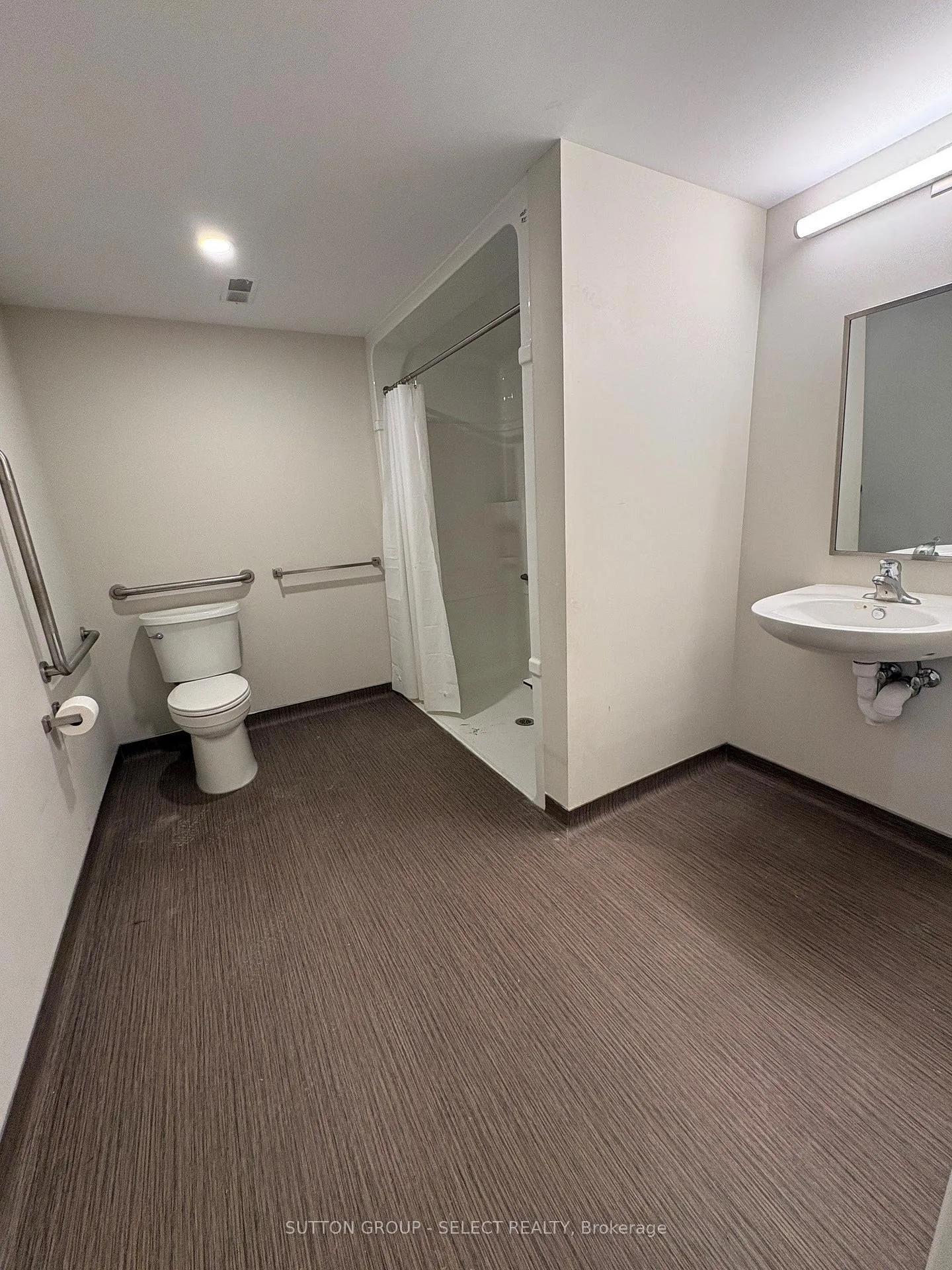 Photo 10 of Unit 607, 99 Pond Mills Road, London, South J — HOMEH