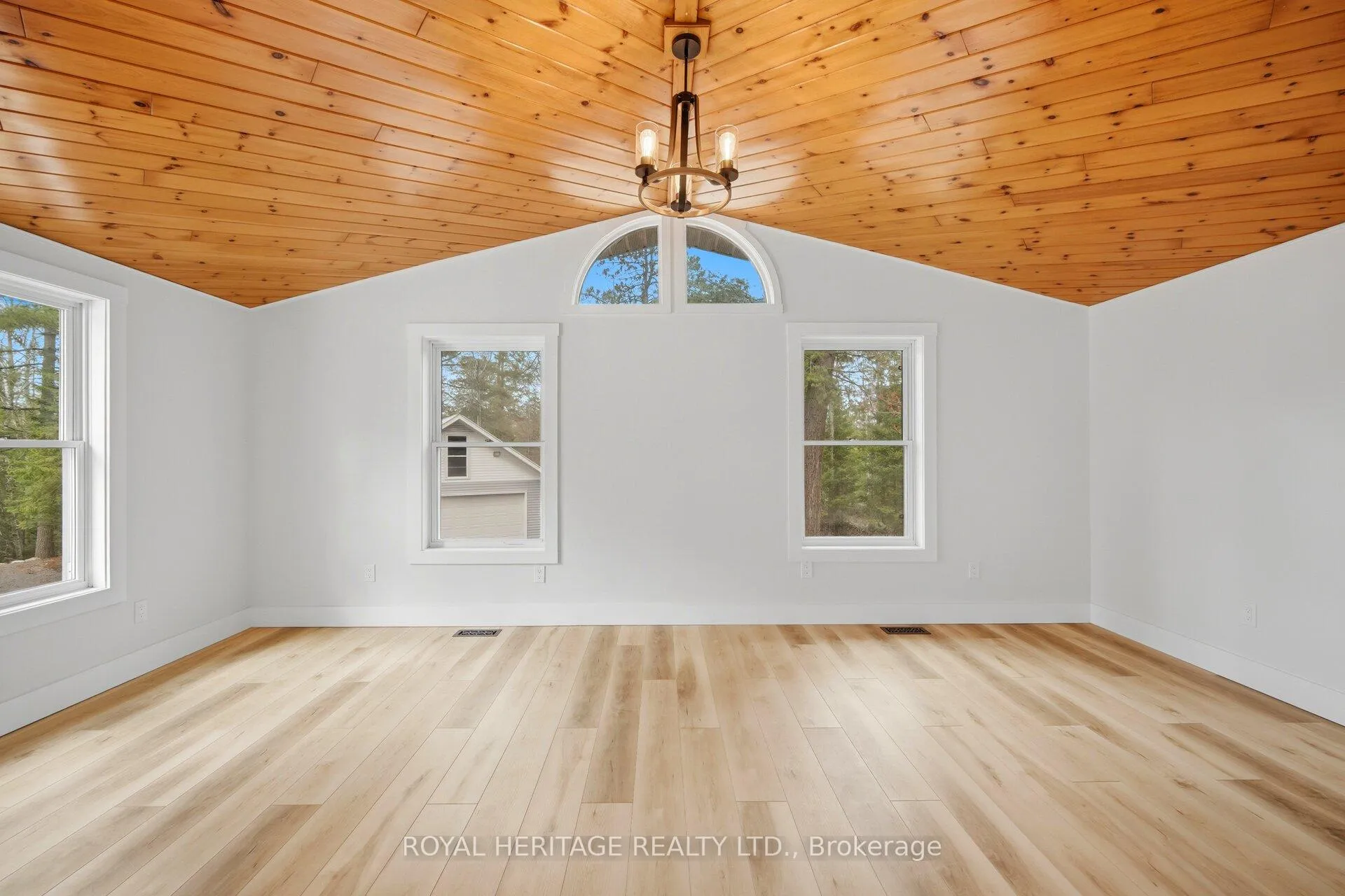 Photo 10 of 7385 Hwy 28, North Kawartha — HOMEH