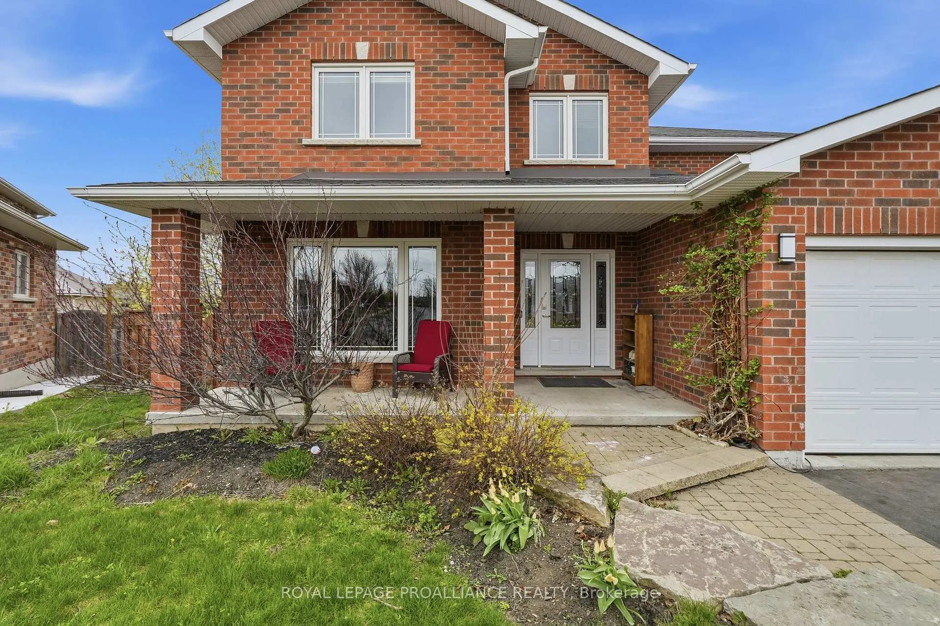 Photo 4 of 9 Essex Drive, Belleville, Thurlow Ward — HOMEH