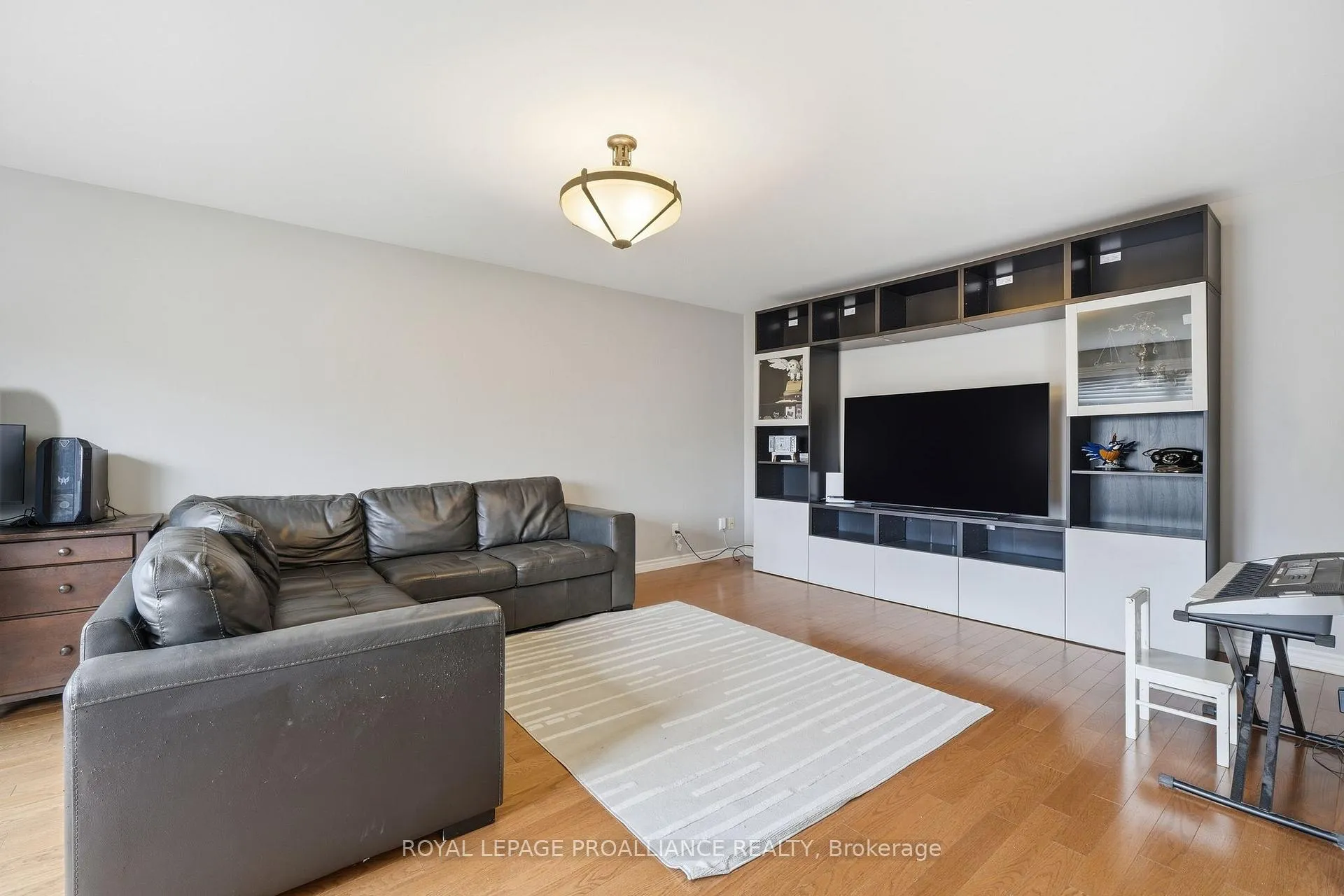 Photo 14 of 9 Essex Drive, Belleville, Thurlow Ward — HOMEH