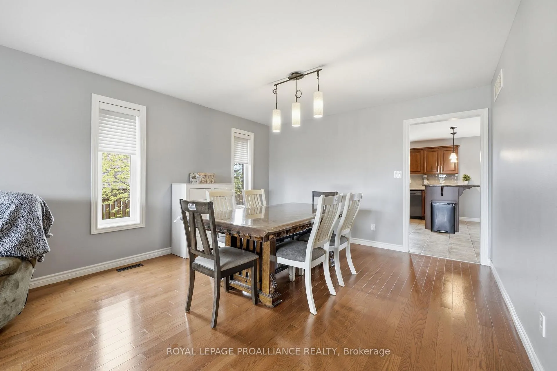 Photo 16 of 9 Essex Drive, Belleville, Thurlow Ward — HOMEH