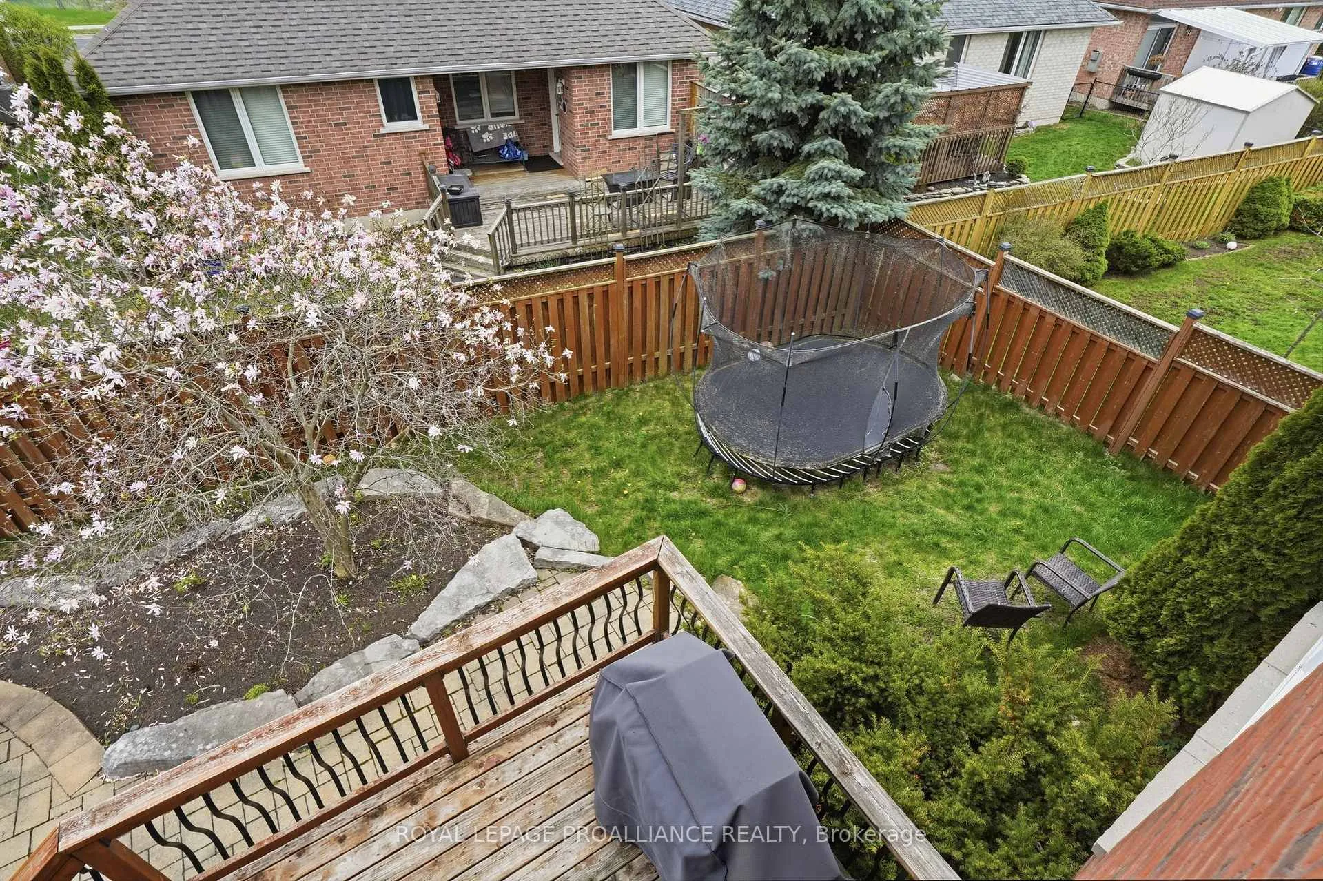 Photo 40 of 9 Essex Drive, Belleville, Thurlow Ward — HOMEH