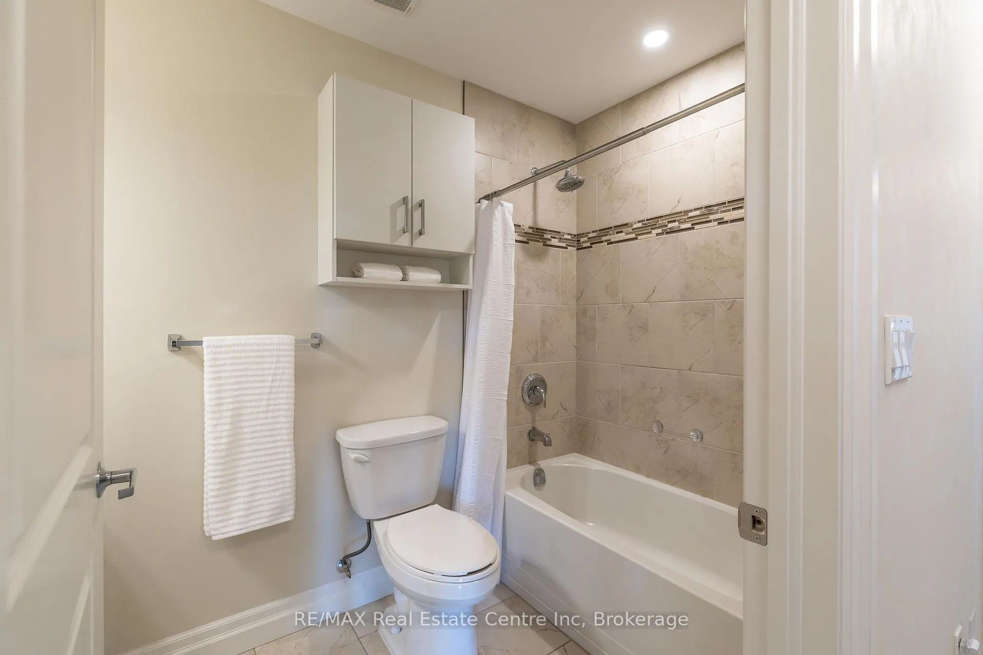 Photo 11 of Unit 310, 23 Stumpf Street, Centre Wellington, Elora/Salem — HOMEH