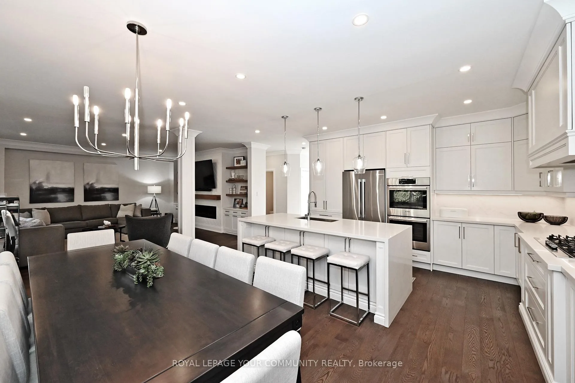 Photo 9 of 313 Willis Drive, Aurora, Aurora Highlands — HOMEH