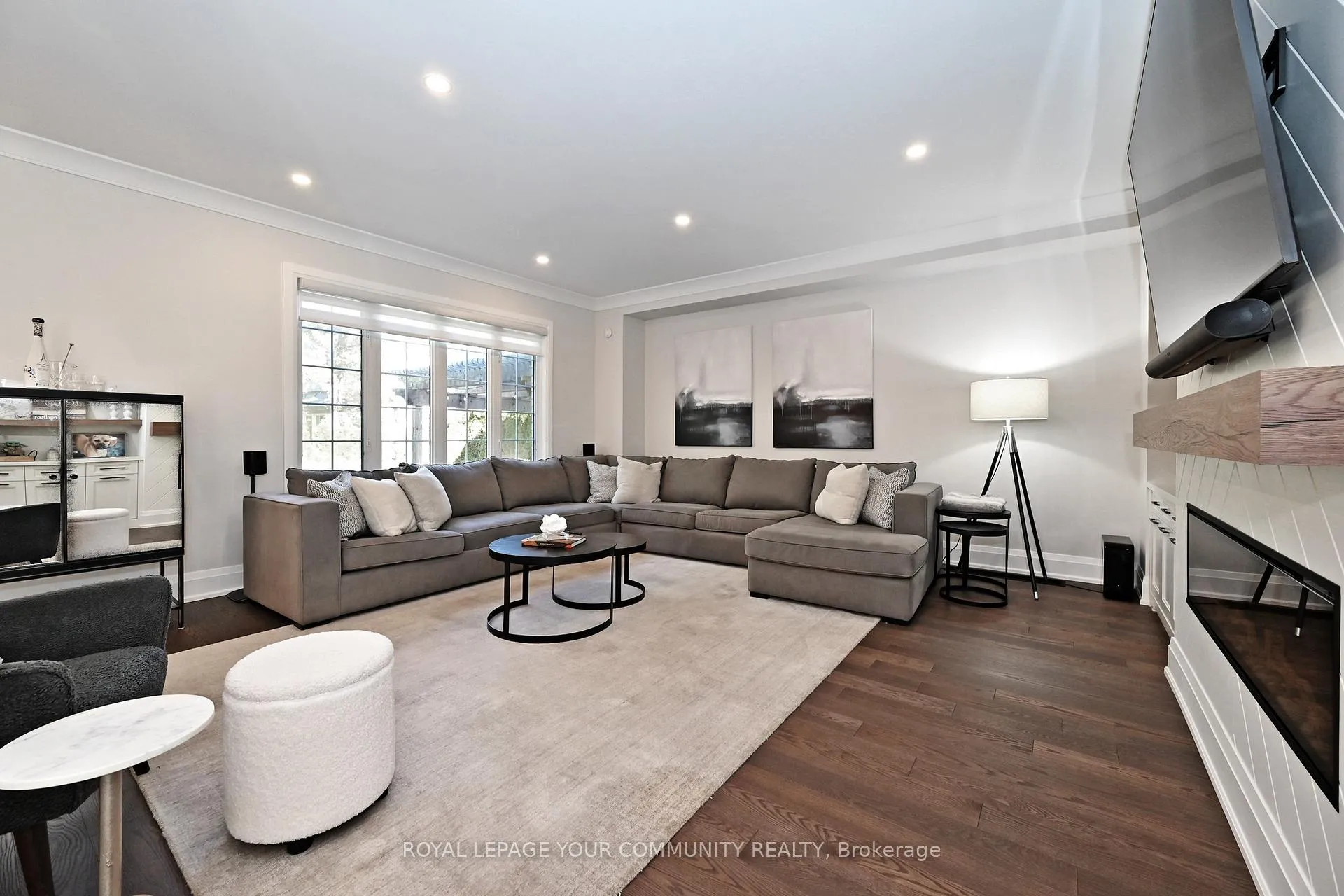 Photo 13 of 313 Willis Drive, Aurora, Aurora Highlands — HOMEH